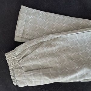 Vera and Lucy Cropped Plaid Trousers CA
